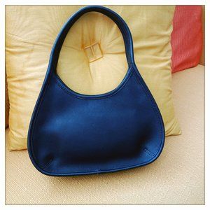 Coach 9027 Vintage Mini Ergo Hobo Black Leather Hand Bag Made in USA